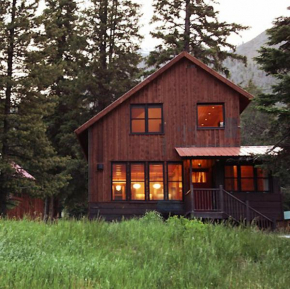 Lamar Valley Cabins
